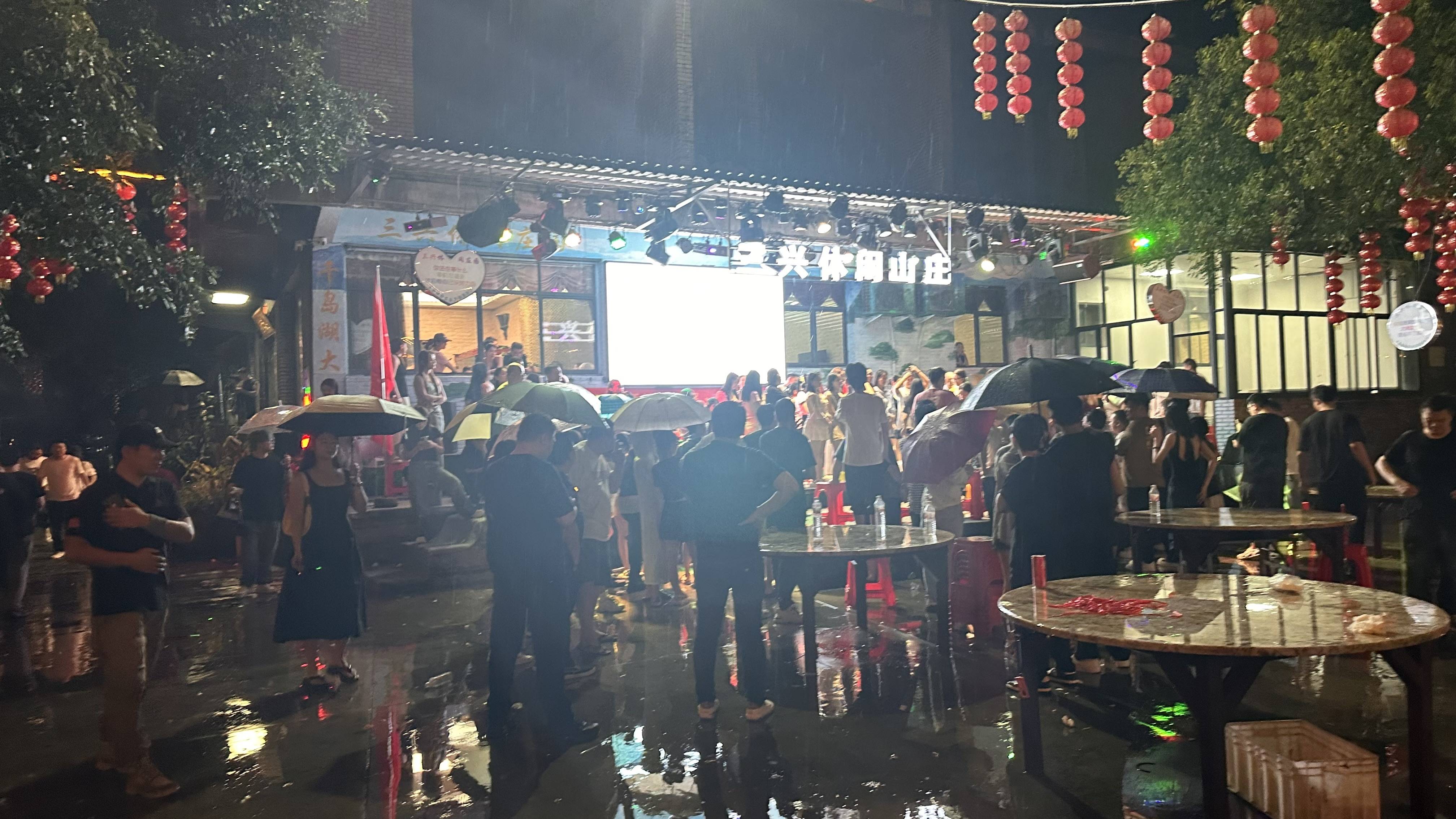 2026泉州近郊山庄怎么选?29亩场地适配百人团建聚餐好去处