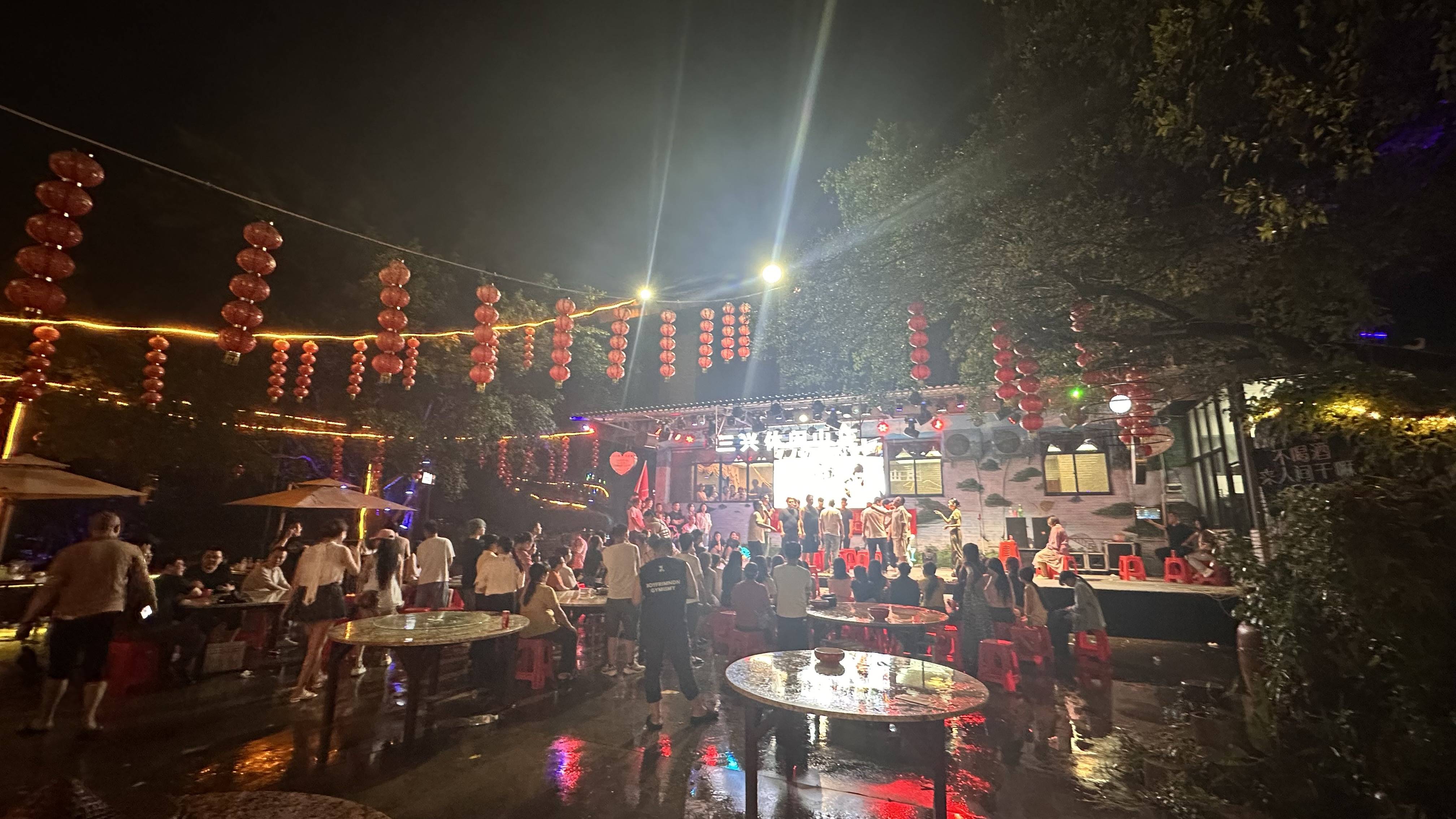 2026泉州家族聚会怎么选？清源山周边聚餐休闲两不误庄园盘点
